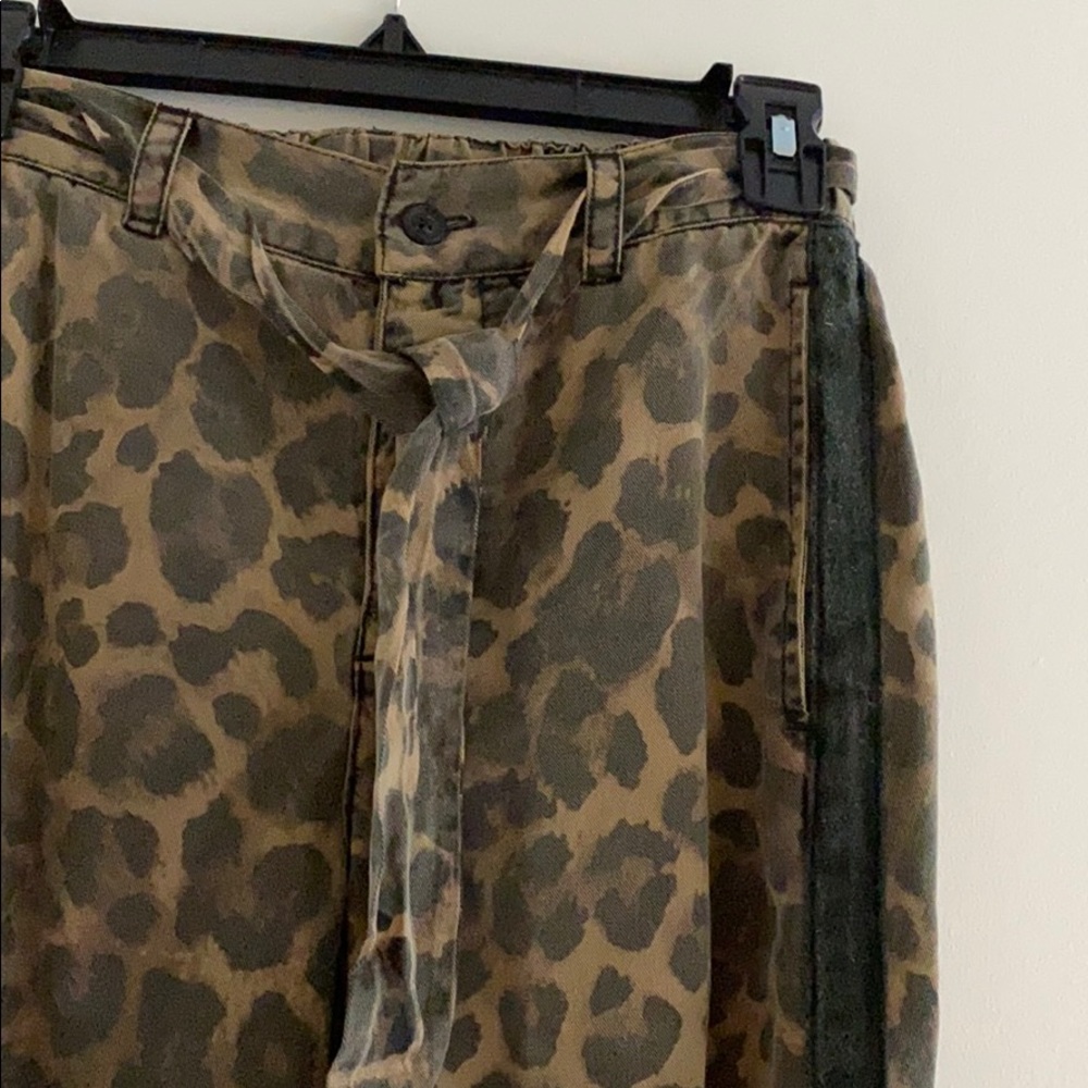 Joggers - Picture 2 of 2
